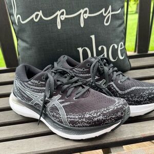 Women’s ASICS Size 9 1/2